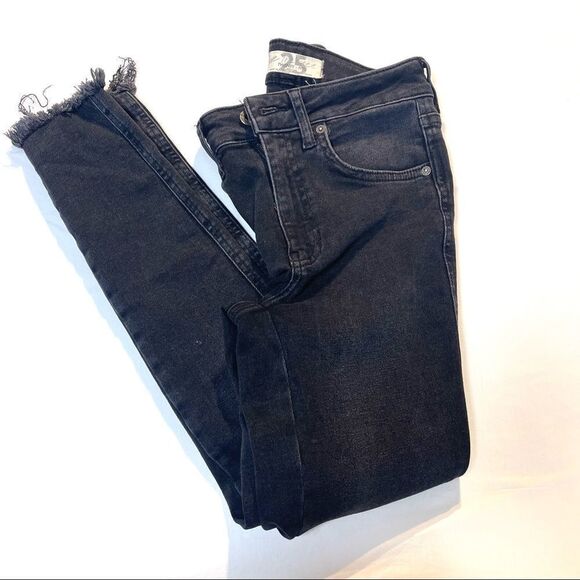 We The Free high waisted raw hem black jeans - Picture 2 of 9